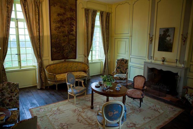 Bed and Breakfast Manoir De Belle-Noe Доль-де-Бретань Экстерьер фото